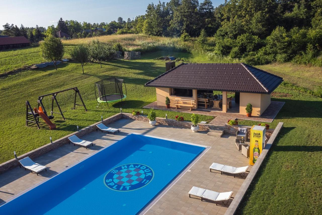 Apartments Lucija Слуни Экстерьер фото